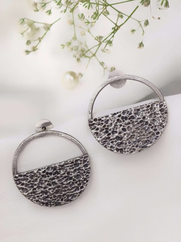 Classic Round Studs