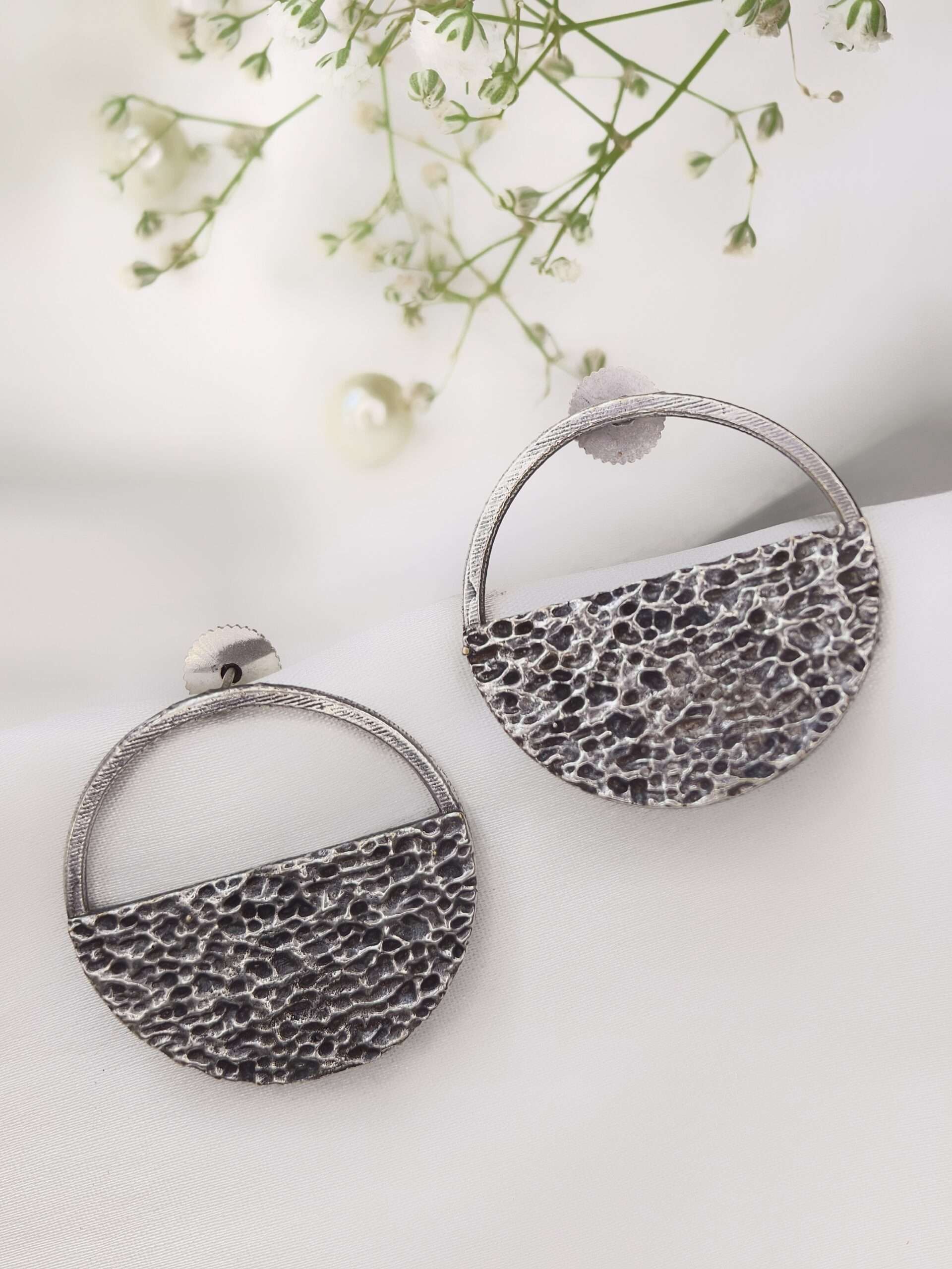 Classic Round Studs