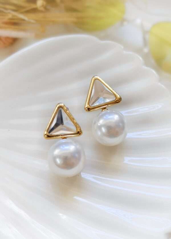 gold earrings for women