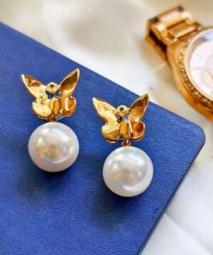 gold earrings for women