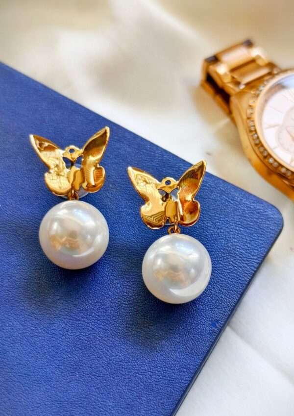 gold earrings for women