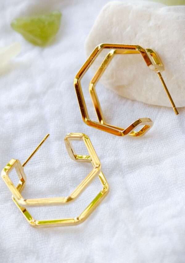 gold earrings for women