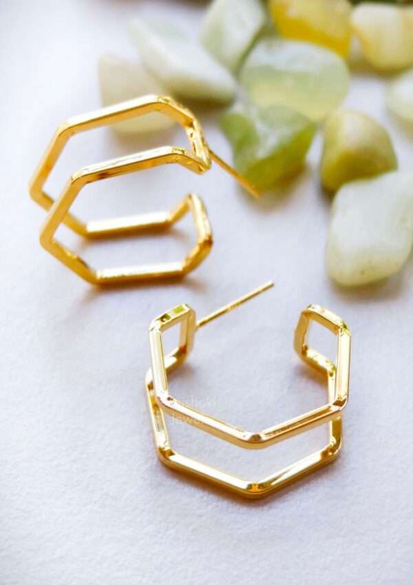 gold earrings for women