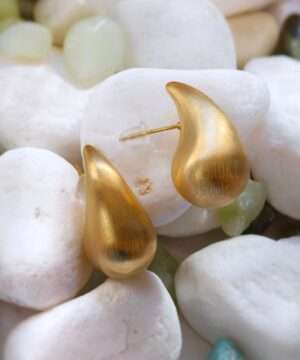 gold earrings for women