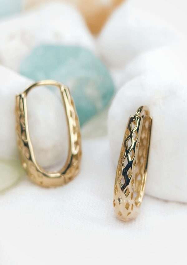 gold earrings for women