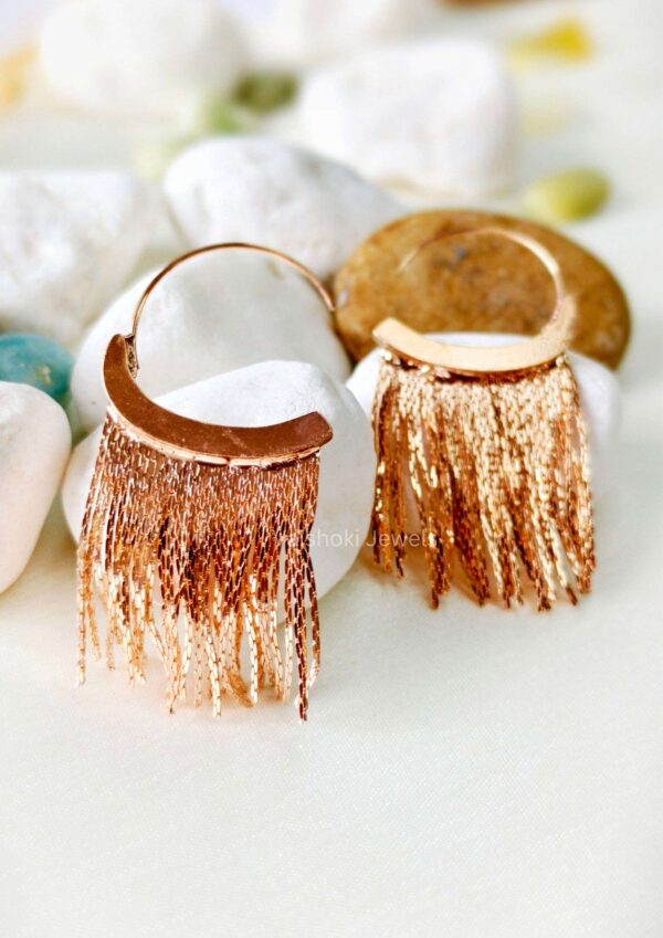 Rose gold earrings for women - www.vaishokijewels.com