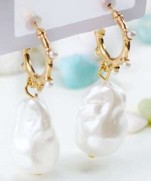 pearl earrings - gold earrings - www.vaishokijewels.com