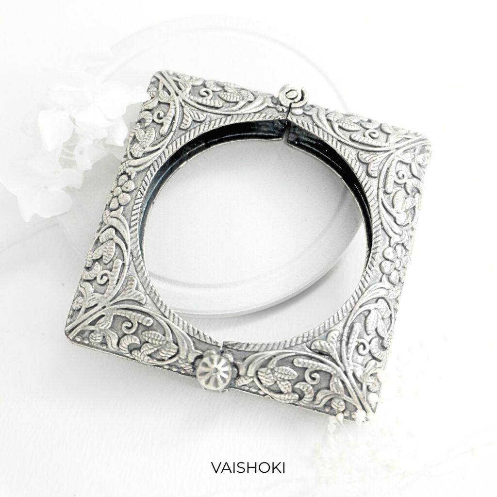 Square Openable Kada – Vaishoki Jewels