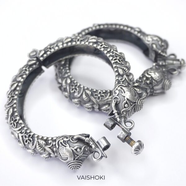 handcuff | bangles for women | kada